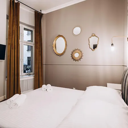 Native Paulinska 20 Apartman